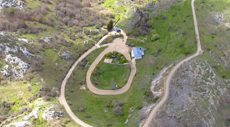 Zona turística de la Cueva de Valporquero