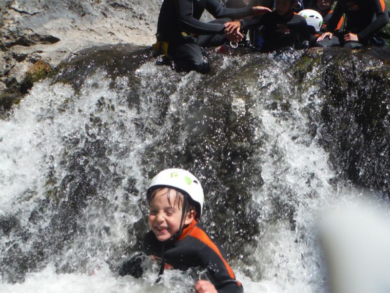  Alquiler de equipo de barrancos en León 