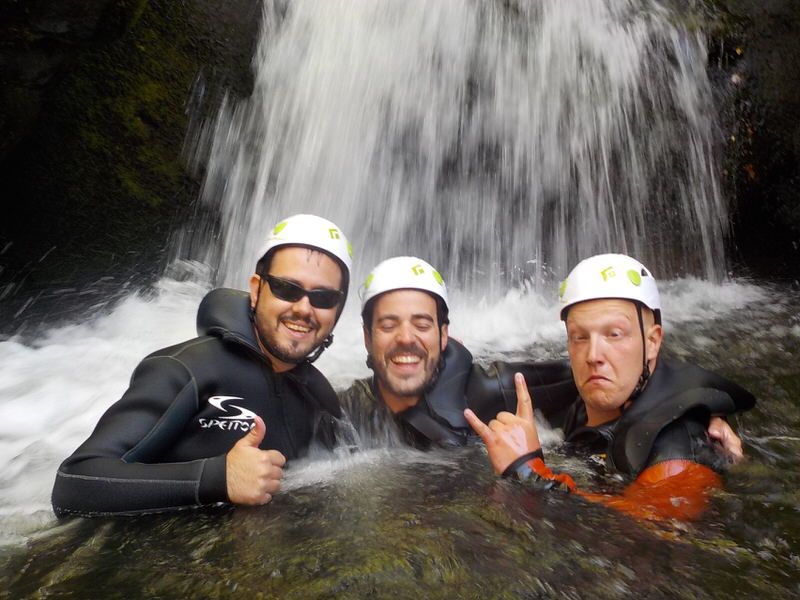  Alquiler de equipo de barrancos en León 