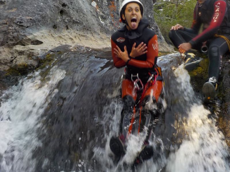  Alquiler de equipo de barrancos en León 