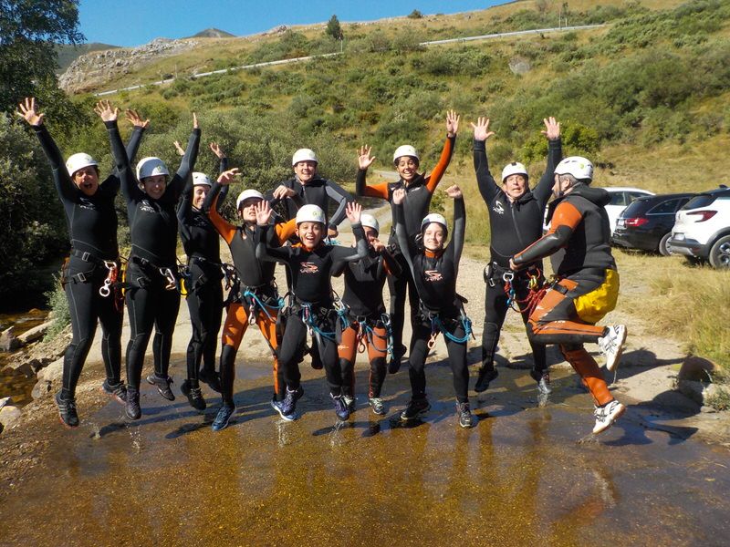  Alquiler de equipo de barrancos en León 